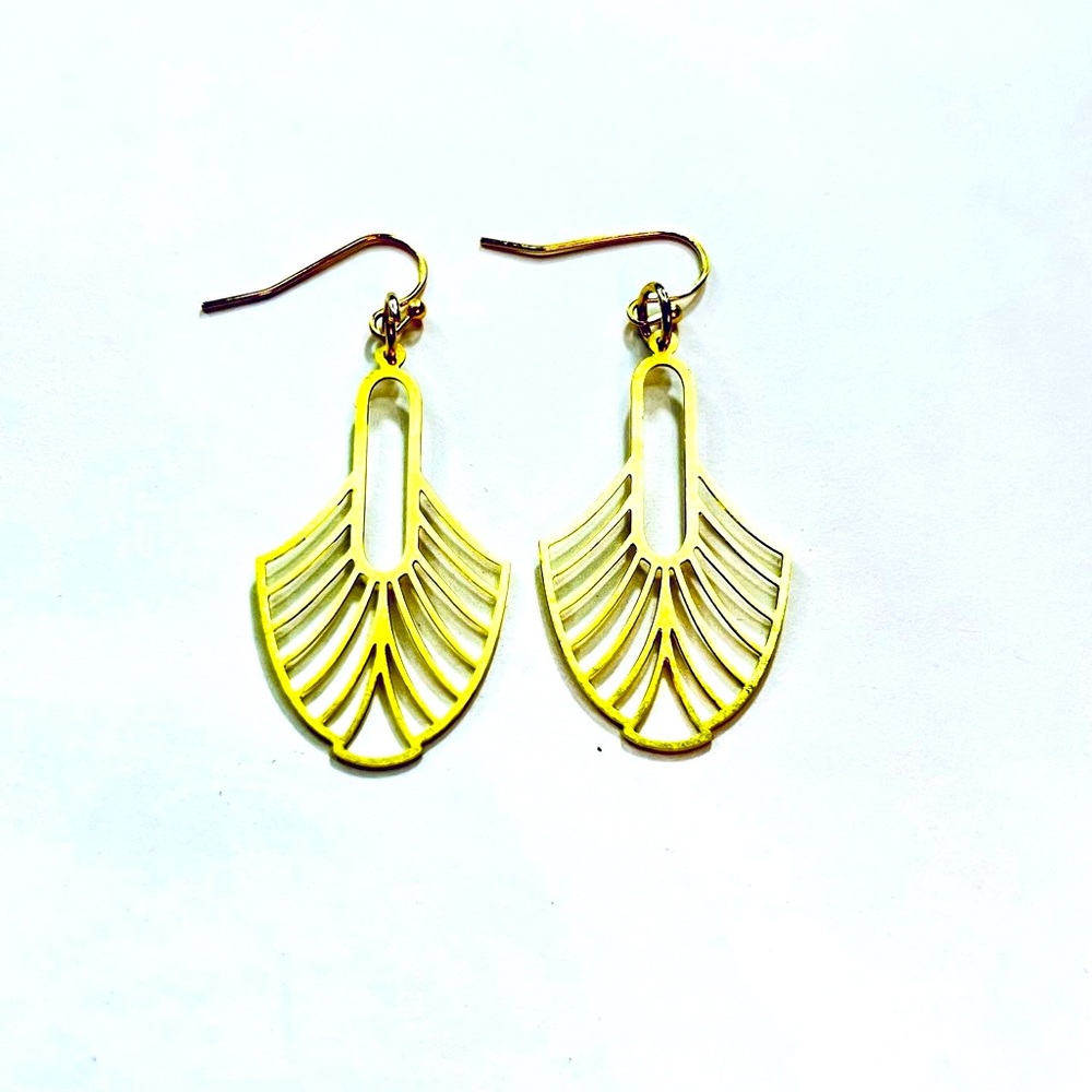 Palm brass gold earrings